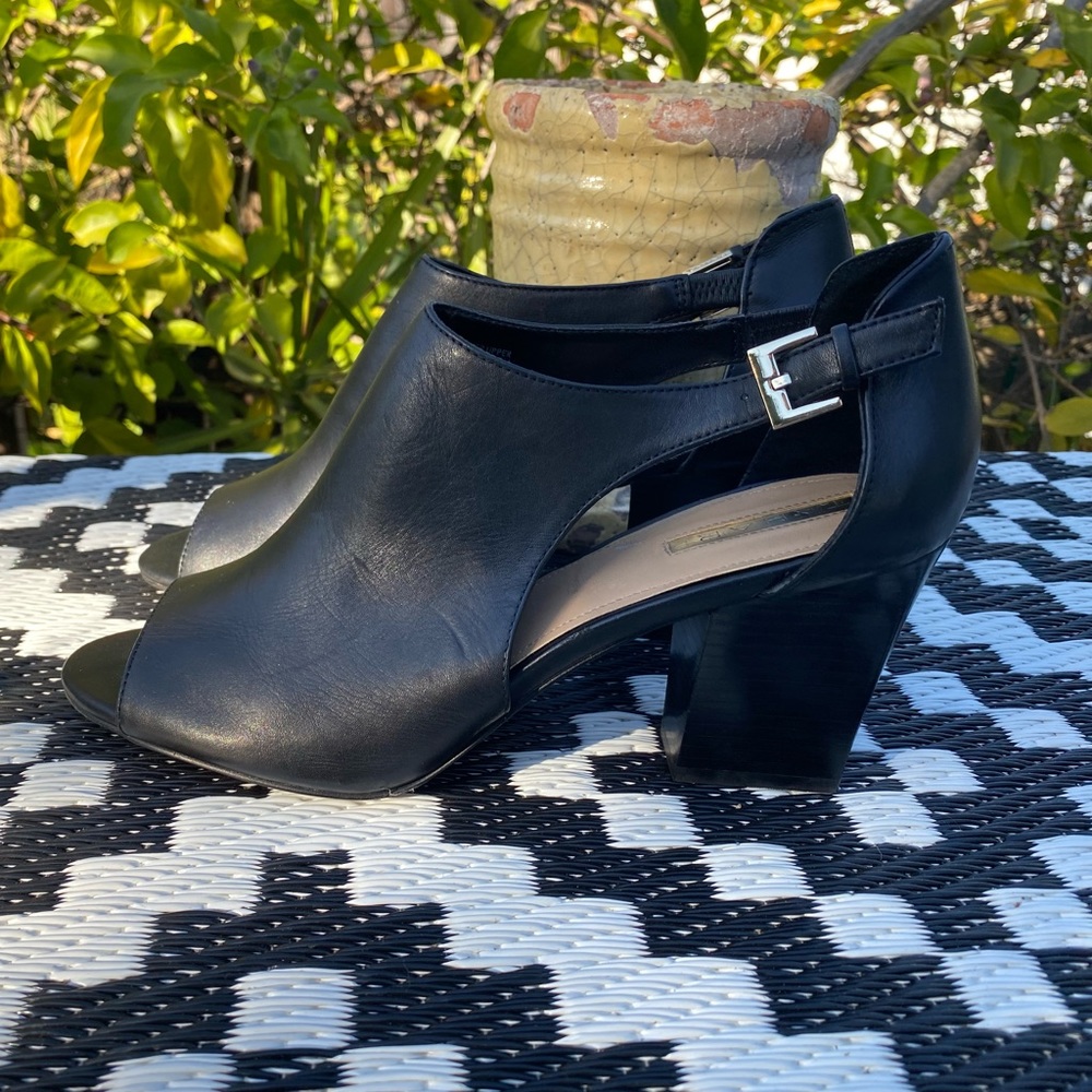 Tahari Going Black leather strap mule